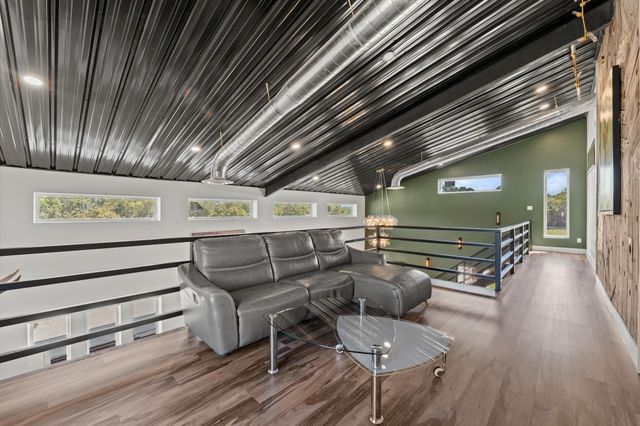 2743 Bobville, Montgomery, TX 77316