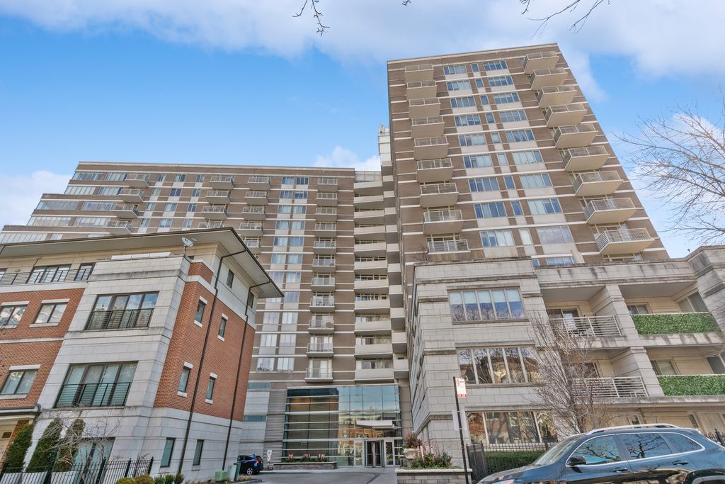 1515 S Prairie Avenue P-140, Chicago, IL 60605