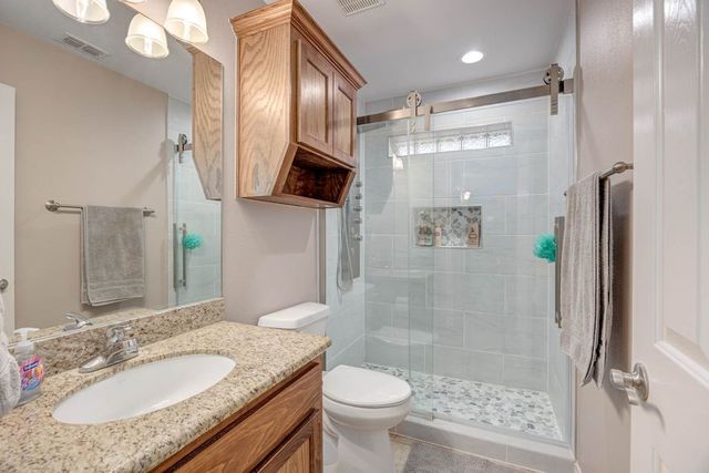 152 Summers Lane, Alice, TX 78332