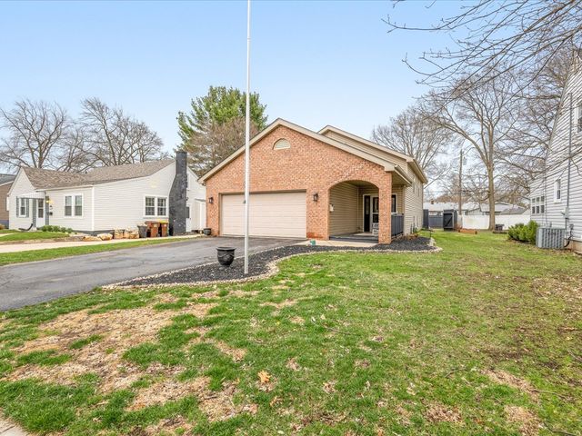 207 Coronado Boulevard, Loves Park, IL 61111