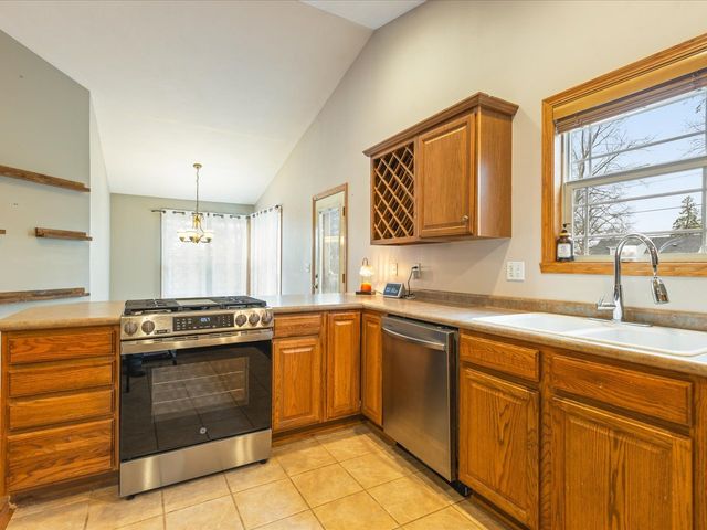 207 Coronado Boulevard, Loves Park, IL 61111
