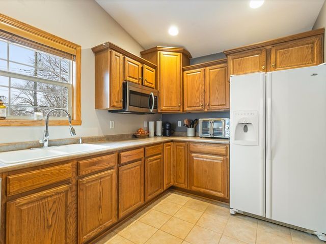 207 Coronado Boulevard, Loves Park, IL 61111