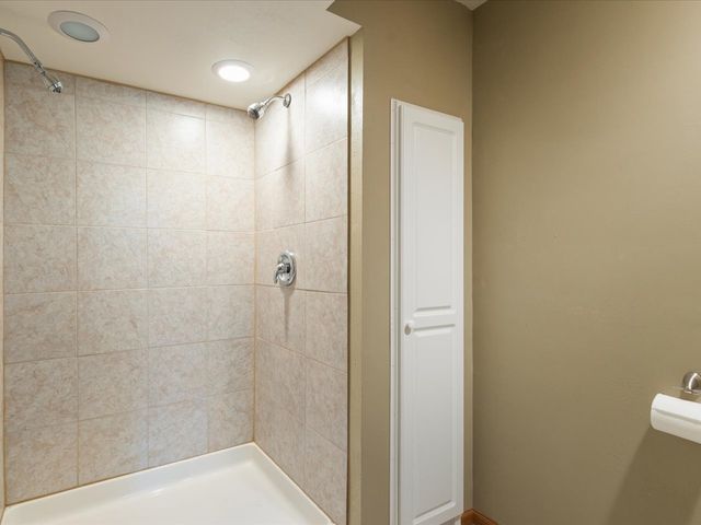 207 Coronado Boulevard, Loves Park, IL 61111
