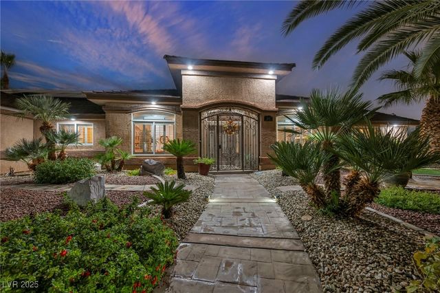 9770 West El Campo Grande Avenue, Las Vegas, NV 89149