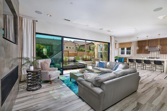 4843 Nelson Ct, Carlsbad, CA 92010