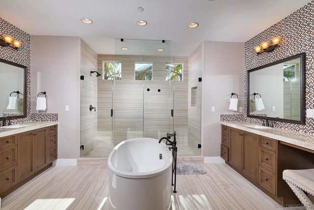 4843 Nelson Ct, Carlsbad, CA 92010