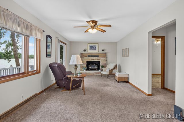 15121 Roberts Shore Drive, Constantine, MI 49042