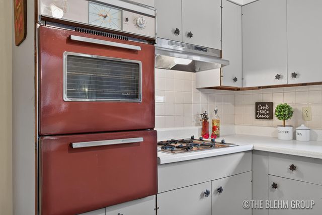 15121 Roberts Shore Drive, Constantine, MI 49042