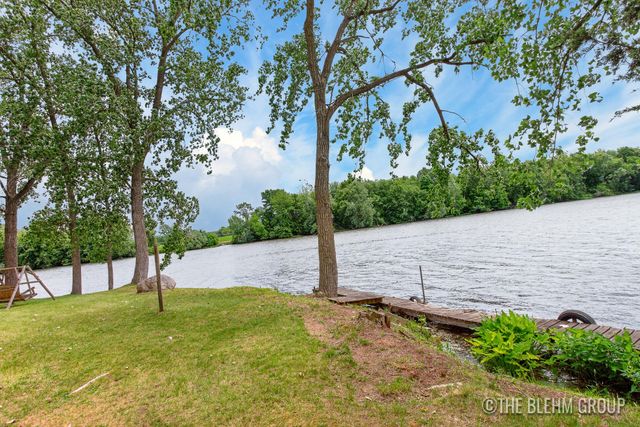 15121 Roberts Shore Drive, Constantine, MI 49042