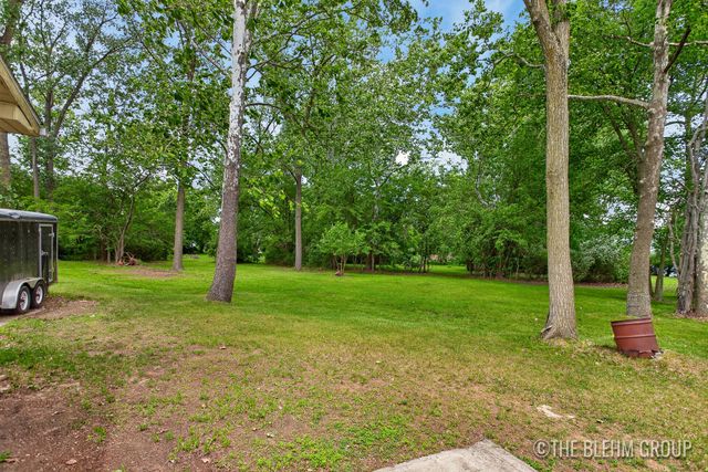 15121 Roberts Shore Drive, Constantine, MI 49042