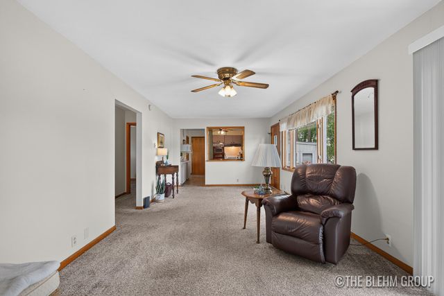 15121 Roberts Shore Drive, Constantine, MI 49042