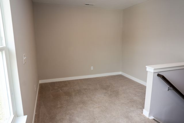 2135 Bauer Creek, Whitestown, IN 46075