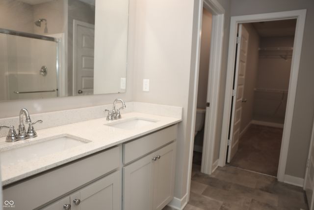 2135 Bauer Creek, Whitestown, IN 46075