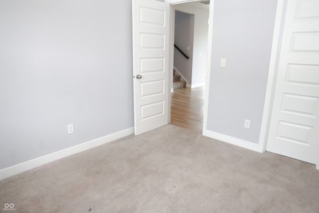 2135 Bauer Creek, Whitestown, IN 46075