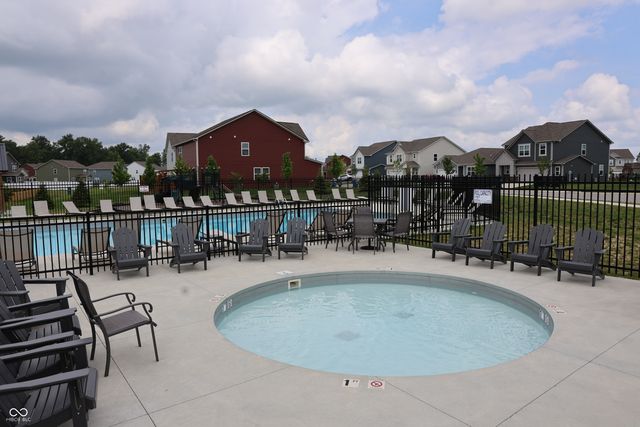 2135 Bauer Creek, Whitestown, IN 46075