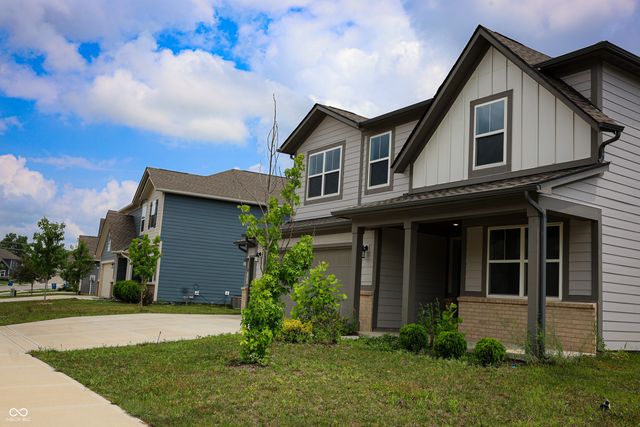 2135 Bauer Creek, Whitestown, IN 46075