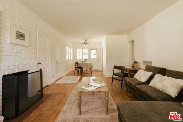 5434 Village Green, Los Angeles, CA 90016