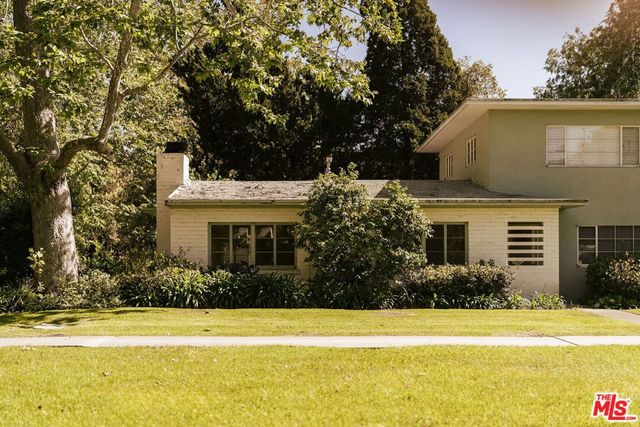 5434 Village Green, Los Angeles, CA 90016