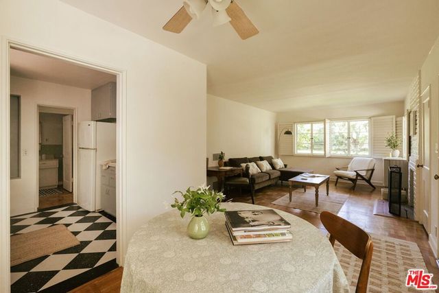 5434 Village Green, Los Angeles, CA 90016