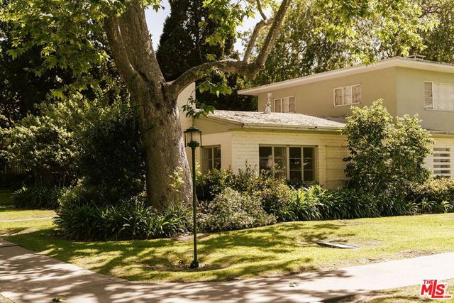 5434 Village Green, Los Angeles, CA 90016