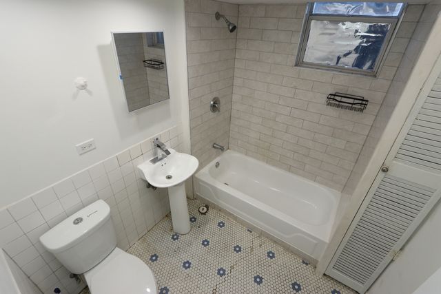2513 N Lowell Avenue 2, Chicago, IL 60639