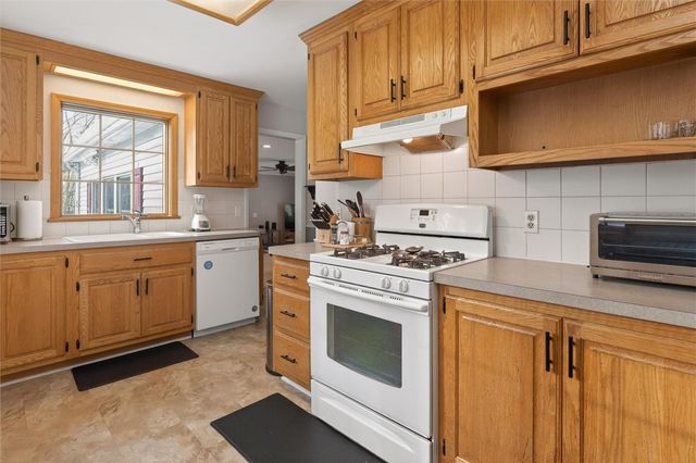 114 Rye Road, Greece, NY 14626