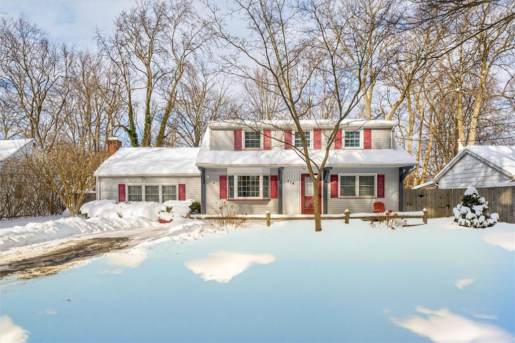 114 Rye Road, Greece, NY 14626