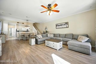 7469 RED CRANE Lane, Jacksonville, FL 32256