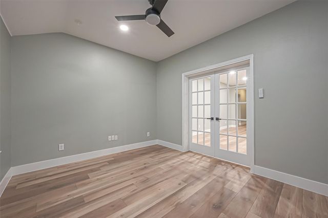 2 Garden Lodge Place, The Woodlands, TX 77382