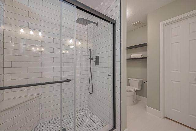 2 Garden Lodge Place, The Woodlands, TX 77382