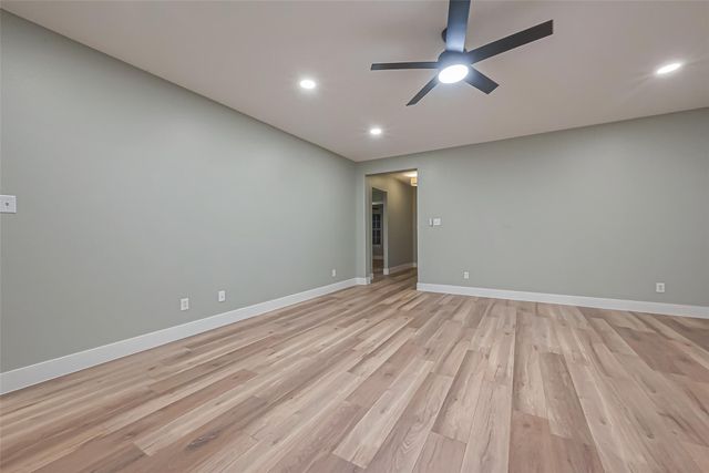 2 Garden Lodge Place, The Woodlands, TX 77382