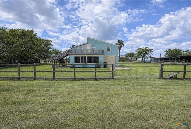 488 Alamo Beach Avenue, Port Lavaca, TX 77979