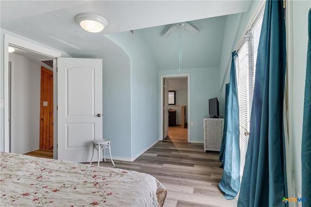 488 Alamo Beach Avenue, Port Lavaca, TX 77979