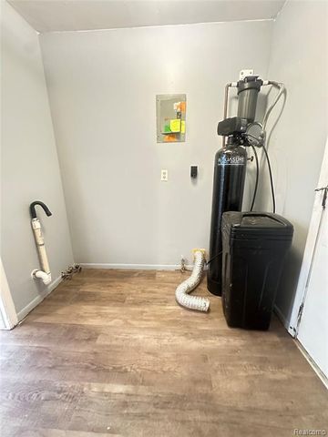 2309 S Elba Road, Lapeer, MI 48446