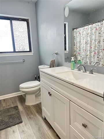 2309 S Elba Road, Lapeer, MI 48446