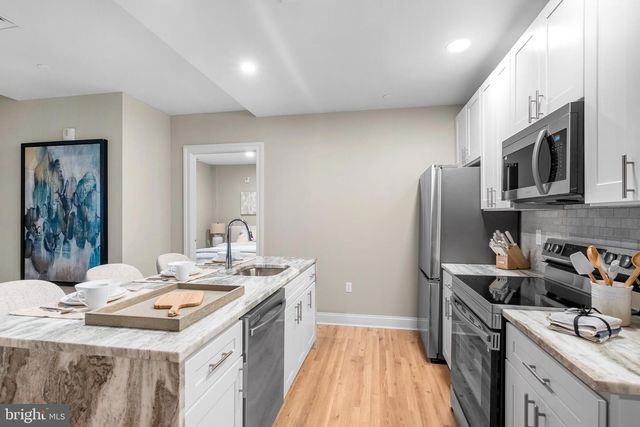 1420 Chestnut St # 701, Philadelphia, PA 19102