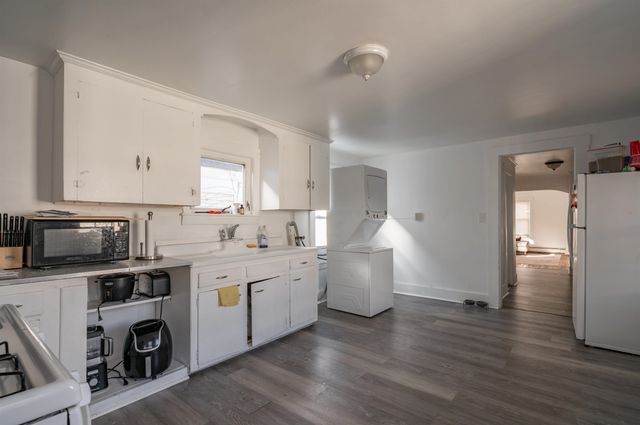 14 Pleasant Street, Nashua, NH 03060