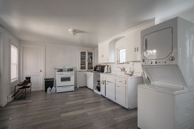 14 Pleasant Street, Nashua, NH 03060