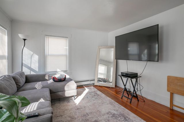 14 Pleasant Street, Nashua, NH 03060