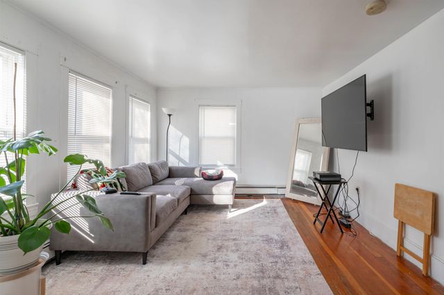 14 Pleasant Street, Nashua, NH 03060