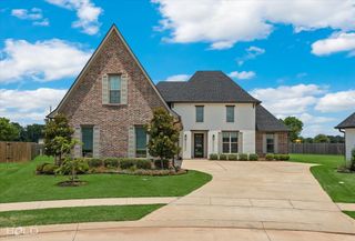 176 N Canal Drive, Bossier City, LA 71111
