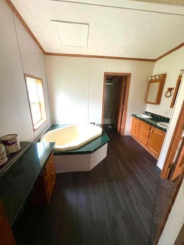 6596 Middleton Drive, Greenville, MI 48838