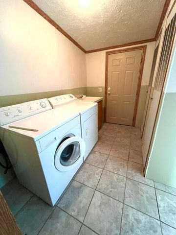 6596 Middleton Drive, Greenville, MI 48838