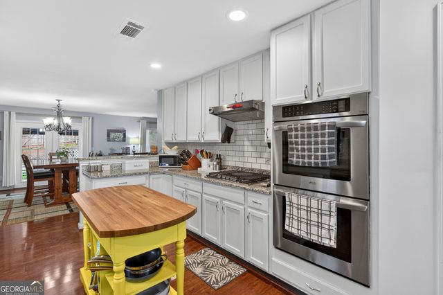 269 Edinburgh Lane, Woodstock, GA 30188