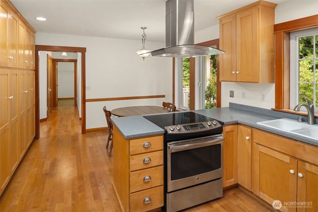 2905 357th Avenue SE, Fall City, WA 98024