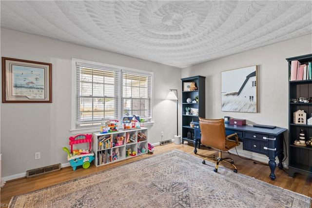 225 Haledon RD, Chesapeake, VA 23320