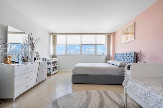 100 Golden Isles Dr 1201, Hallandale Beach, FL 33009