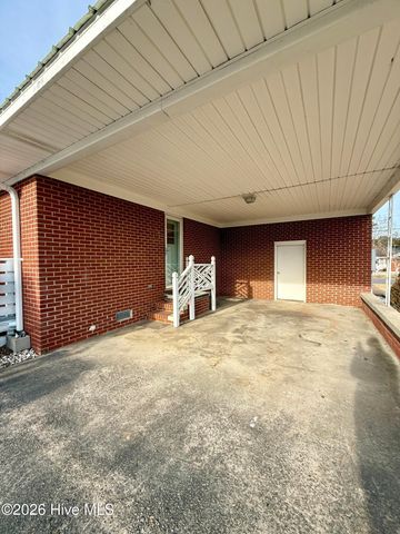 212 Sunset Drive, Williamston, NC 27892