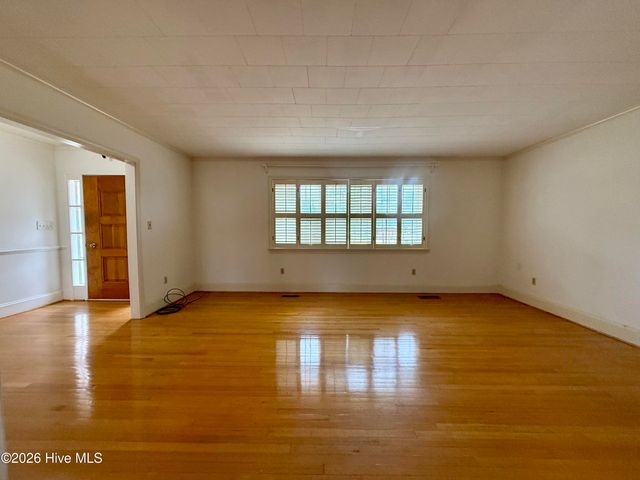 212 Sunset Drive, Williamston, NC 27892