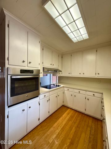 212 Sunset Drive, Williamston, NC 27892